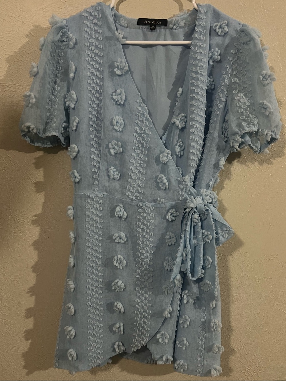 Strut & Bolt Light Blue Floral Appliqué Wrap Dress size M